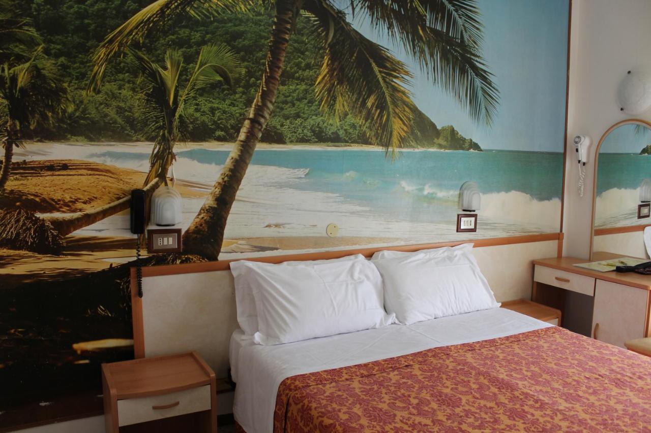 Hotel Apis Rimini Eksteriør bilde