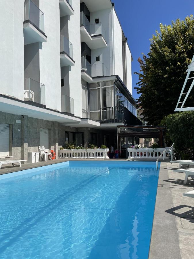 Hotel Apis Rimini Eksteriør bilde