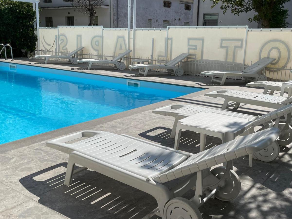 Hotel Apis Rimini Eksteriør bilde