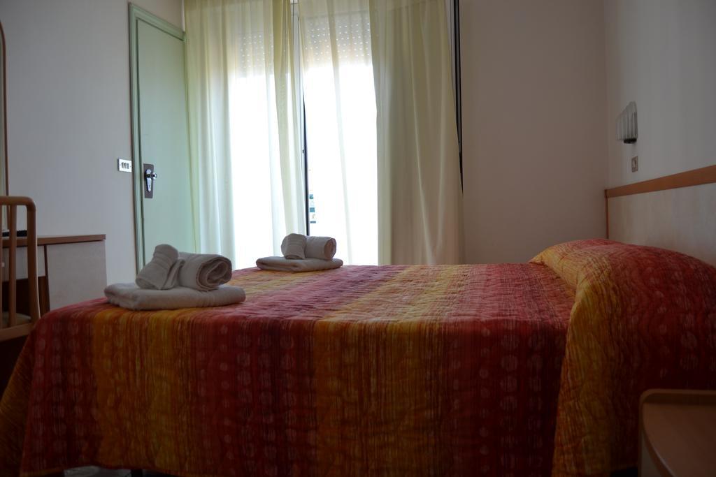Hotel Apis Rimini Eksteriør bilde