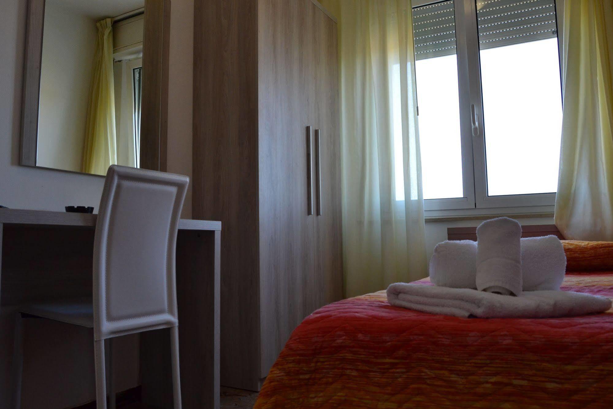 Hotel Apis Rimini Eksteriør bilde